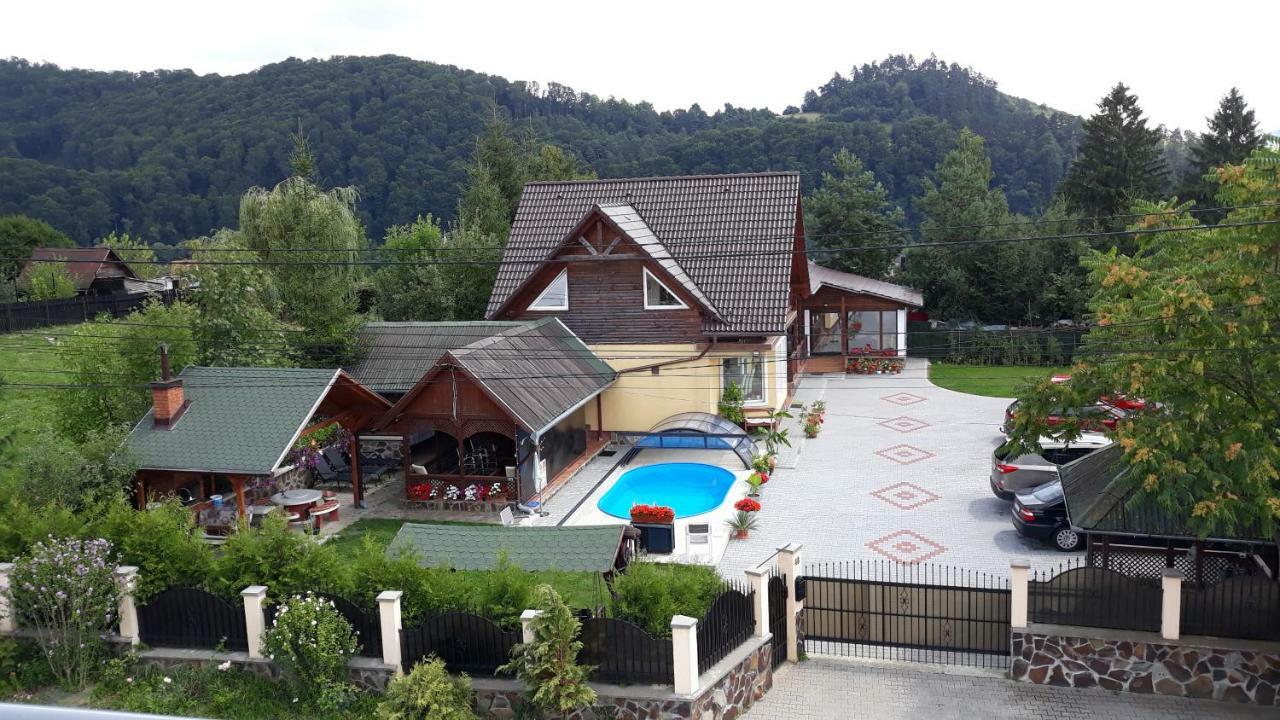 Vila Eszter Hotel Szováta Kültér fotó